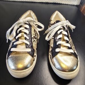 Nature Breeze Gold Snake Print Star Sneakers – Women's Low Top‎ Casual Size 7